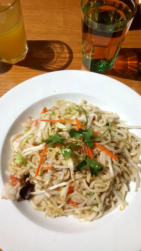 Nouilles Sautées Maison Aux Crevettes